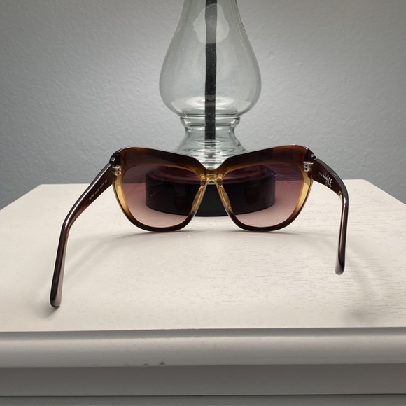 Diesel sunglasses & case - Picture 3 of 7